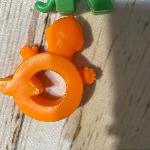 VTG Plastic Blowmold Zoo Animal Alphabet 23 Letters 3" Incomplete Set Hong Kong - Picture 5 of 9